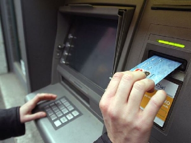 Decreto Milleproroghe: slittano i termini per il pagamento dei medici col bancomat e per l'accreditamento definitivo delle strutture sanitarie