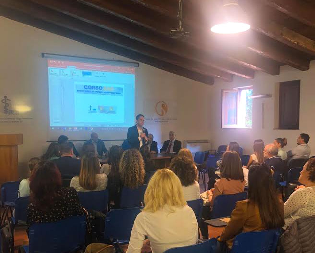 ODONTOIATRI: LA SICILIA DEFINISCE LE REGOLE PER LA FORMAZIONE DEGLI ASSISTENTI DI STUDIO